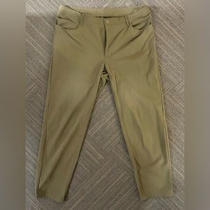 All in motion golf pants, olive / army green, zippered stash pocket, 38x30